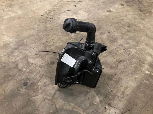 Scania Sprinkler beholder – Scania 2707037 - Cabine e interior por Camião: foto 1 Scania Sprinkler beholder – Scania 2707037 - Cabine e interior por Camião: foto 1