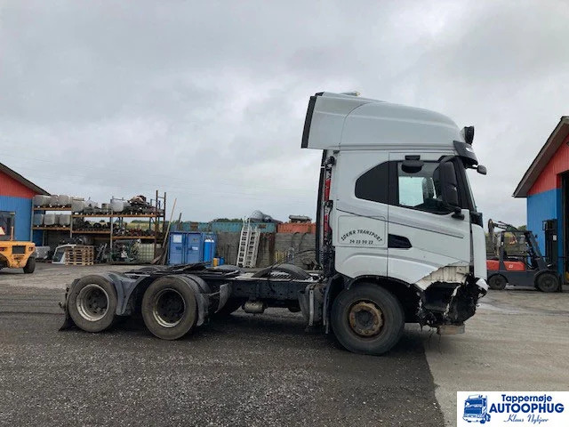 Iveco S-Way 570 6X2 - Tractor: foto 3 Iveco S-Way 570 6X2 - Tractor: foto 3