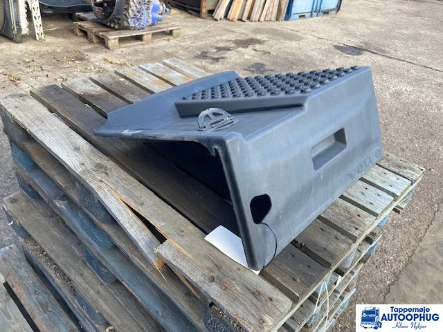 Volvo Batterilåg – Volvo 22078082 - Bateria automotiva por Camião: foto 2 Volvo Batterilåg – Volvo 22078082 - Bateria automotiva por Camião: foto 2