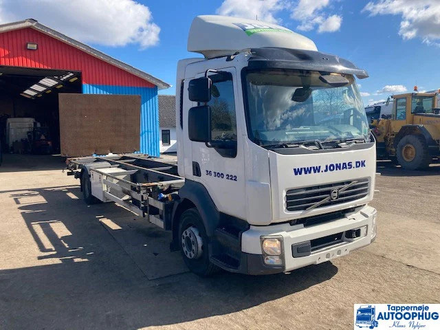 Volvo FL240 euro5 - Camião de caixa aberta/ Plataforma: foto 2 Volvo FL240 euro5 - Camião de caixa aberta/ Plataforma: foto 2