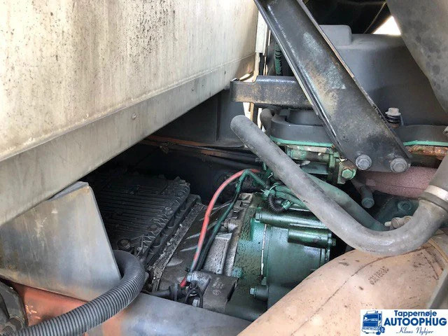 Camião frigorífico Volvo FM330 Coolerbox 6×2: foto 9 Camião frigorífico Volvo FM330 Coolerbox 6×2: foto 9