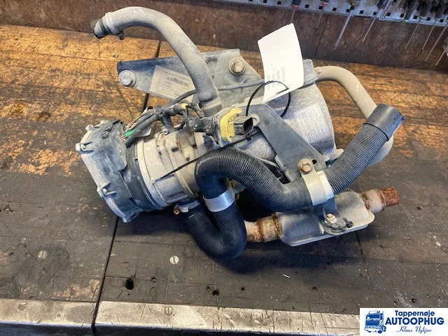 Volvo Oliefyr – Parking heater Volvo 82699381 - Sistema elétrico por Camião: foto 1 Volvo Oliefyr – Parking heater Volvo 82699381 - Sistema elétrico por Camião: foto 1