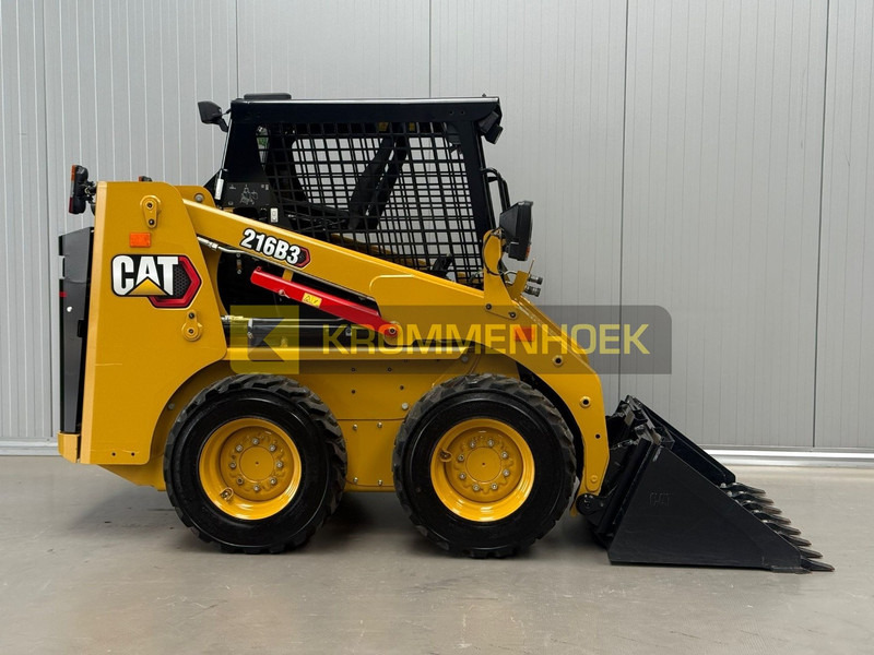 Caterpillar 216 B3 - Mini pá carregadora: foto 5 Caterpillar 216 B3 - Mini pá carregadora: foto 5