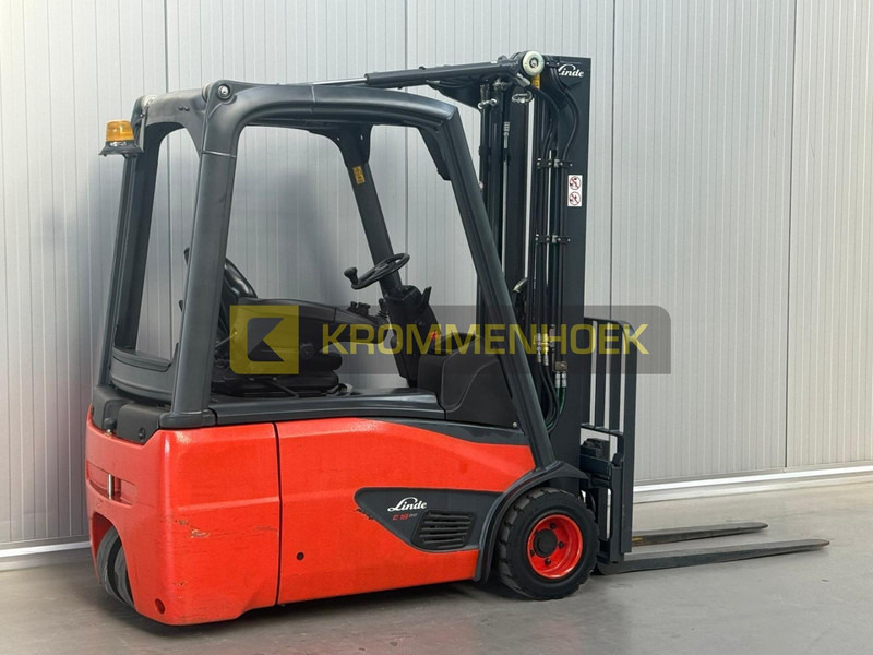 Linde E 18 - Empilhadeira elétrica: foto 4 Linde E 18 - Empilhadeira elétrica: foto 4