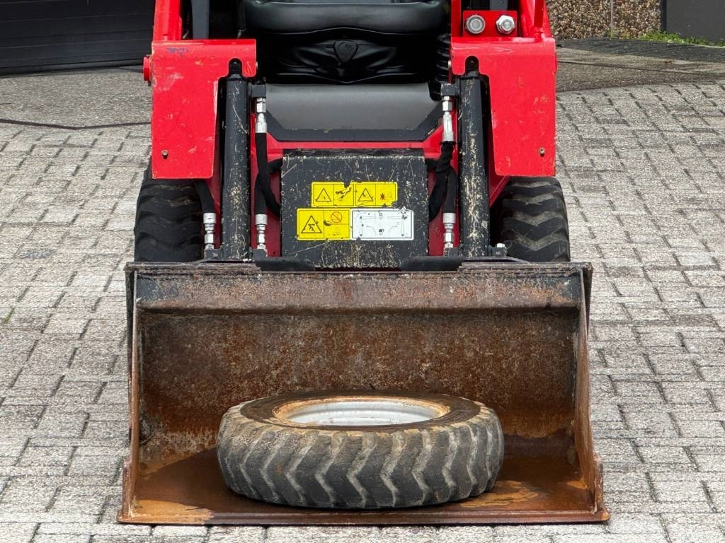 Manitou 850R, 2021, 365 hours! - Mini pá carregadora: foto 5 Manitou 850R, 2021, 365 hours! - Mini pá carregadora: foto 5