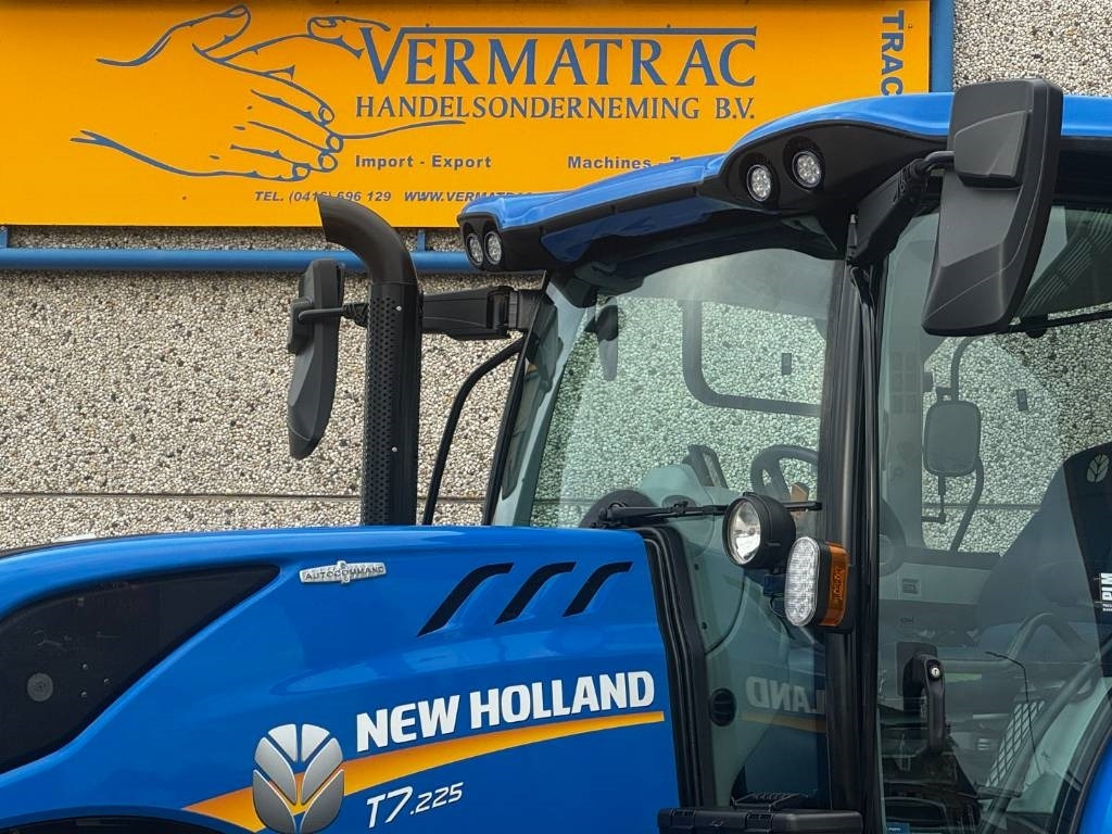 New Holland T7.225AC, frontlinkage, airbrakes, 50k, 2023!! - Trator: foto 3 New Holland T7.225AC, frontlinkage, airbrakes, 50k, 2023!! - Trator: foto 3