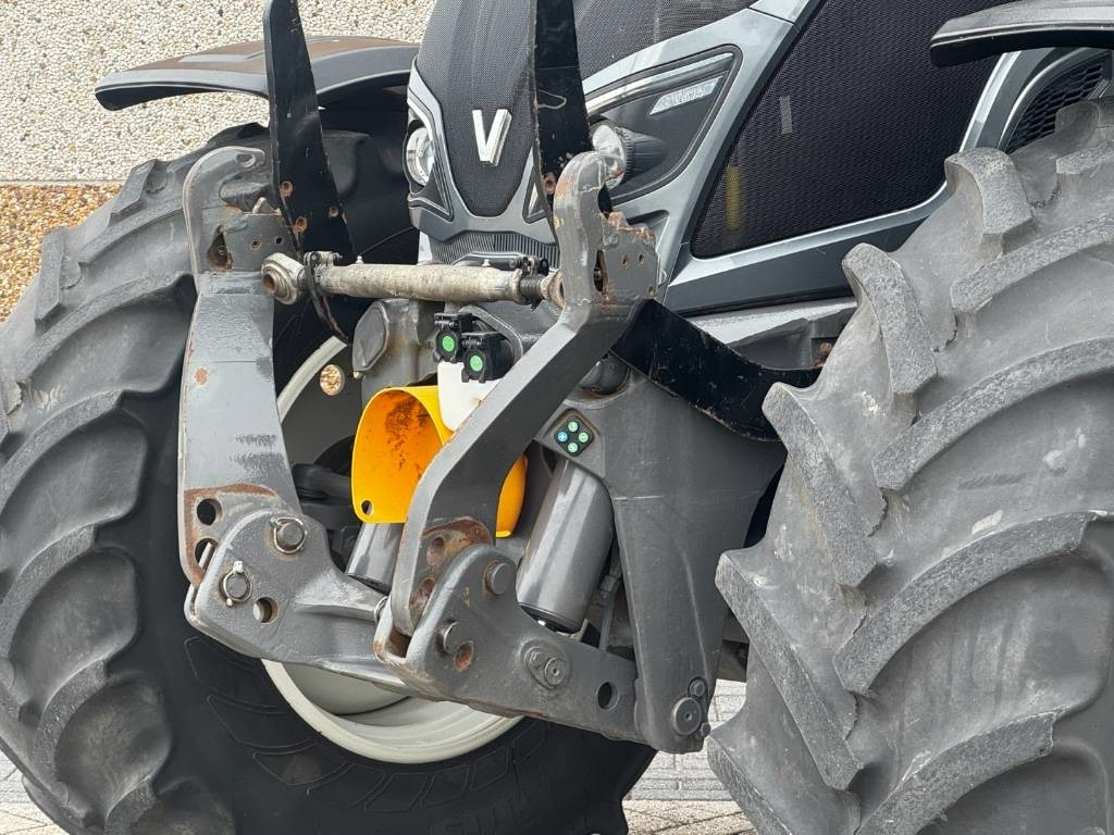 Valtra N174D, Frontlinkage + PTO, Frontloader, 3846 hours - Trator: foto 4 Valtra N174D, Frontlinkage + PTO, Frontloader, 3846 hours - Trator: foto 4