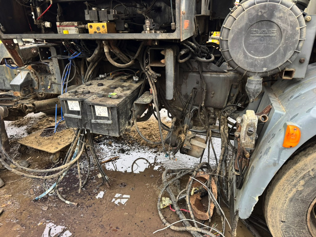 Varredora urbana DAF LF180: foto 16