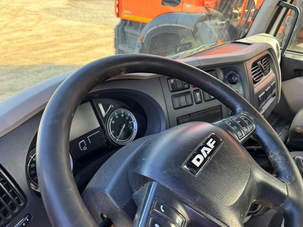 Varredora urbana DAF LF180: foto 9