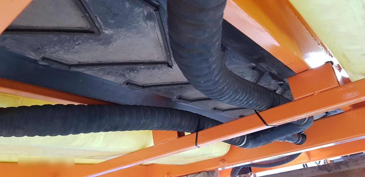 Schmidt KUPPER WEISSER 7m3 - Espalhador de areia/ Sal por Veículo municipal/ Especial: foto 2 Schmidt KUPPER WEISSER 7m3 - Espalhador de areia/ Sal por Veículo municipal/ Especial: foto 2