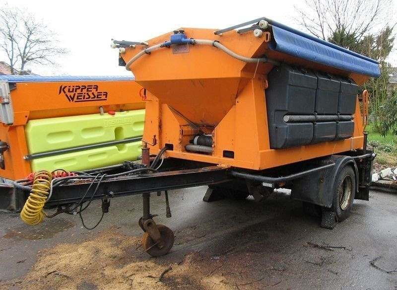 Espalhador de areia/ Sal Schmidt Przyczepka 3,5m3: foto 1