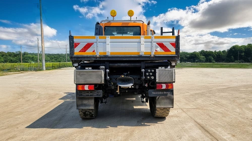 Mercedes-Benz Unimog U527 - Veículo municipal/ Especial: foto 5 Mercedes-Benz Unimog U527 - Veículo municipal/ Especial: foto 5