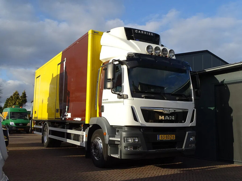 MAN TGM 18.250 E6 CARR SUP 750 CAM LBW 2 TON LOADCAP 10 TON - Camião isotérmico: foto 1 MAN TGM 18.250 E6 CARR SUP 750 CAM LBW 2 TON LOADCAP 10 TON - Camião isotérmico: foto 1