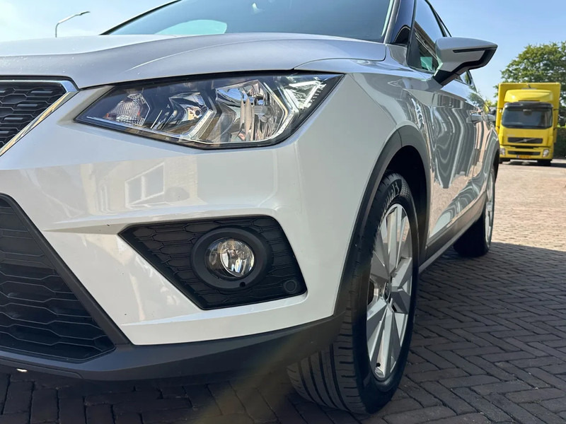 SEAT Arona 1.0 TSI Style Business Intense Dealeronderhouden Cruise Clima Navi Camera Parkeersensoren Lmv - Hatchback: foto 5 SEAT Arona 1.0 TSI Style Business Intense Dealeronderhouden Cruise Clima Navi Camera Parkeersensoren Lmv - Hatchback: foto 5
