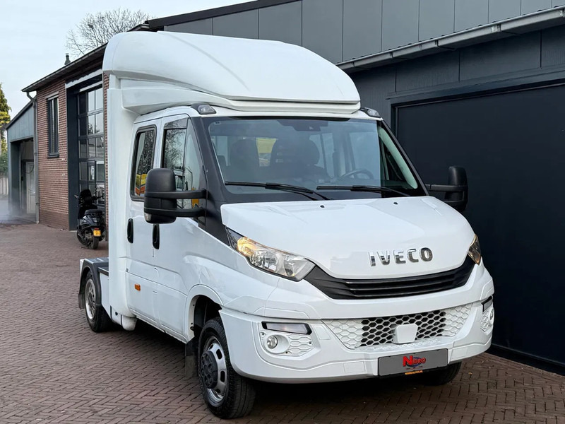 Iveco Daily 40C21 210PK Be trekker Dubbel cabine 7P Automaat 8750 KG 12/2018 - Tractor: foto 1 Iveco Daily 40C21 210PK Be trekker Dubbel cabine 7P Automaat 8750 KG 12/2018 - Tractor: foto 1