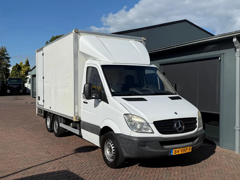 Mercedes-Benz Sprinter 311 CLixtar LBW 2.5 ton load be licence - Tractor: foto 1 Mercedes-Benz Sprinter 311 CLixtar LBW 2.5 ton load be licence - Tractor: foto 1