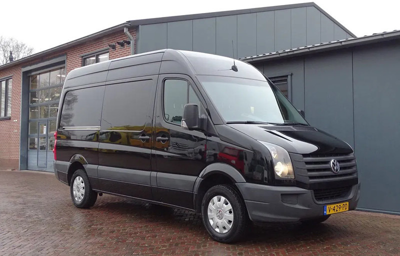 Volkswagen Crafter 2.0TDI 80KW L2H2 AIRCO Navigatie mooie bus - Furgão compacto: foto 1 Volkswagen Crafter 2.0TDI 80KW L2H2 AIRCO Navigatie mooie bus - Furgão compacto: foto 1