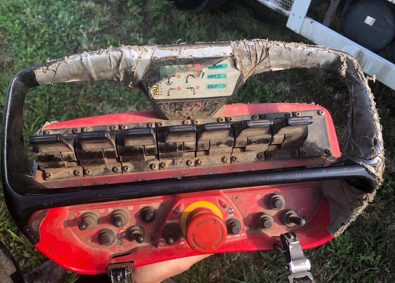 MERCEDES-BENZ ACTROS PALFINGER 29TON/M ENERGETYKA!! 6x6 6x4 - Camião grua: foto 5 MERCEDES-BENZ ACTROS PALFINGER 29TON/M ENERGETYKA!! 6x6 6x4 - Camião grua: foto 5