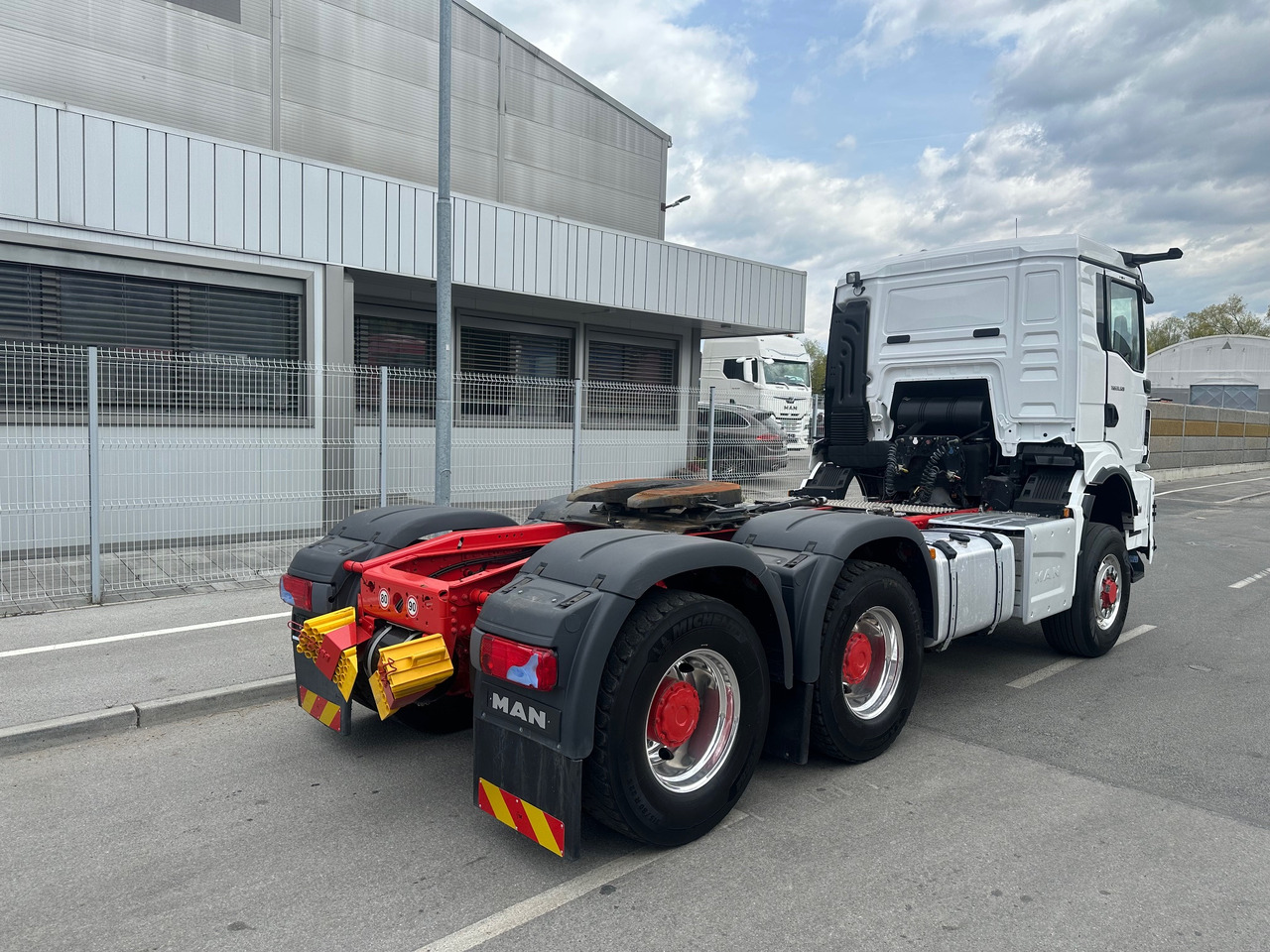 MAN TGS 33.520 6X6 Hydrodrive Kiphidraulika - Tractor: foto 3 MAN TGS 33.520 6X6 Hydrodrive Kiphidraulika - Tractor: foto 3