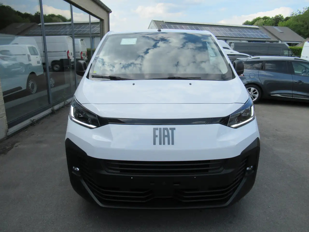 Fiat Scudo L3,bte auto, 145cv, neuf, 25900€+TVA - Furgão: foto 3 Fiat Scudo L3,bte auto, 145cv, neuf, 25900€+TVA - Furgão: foto 3