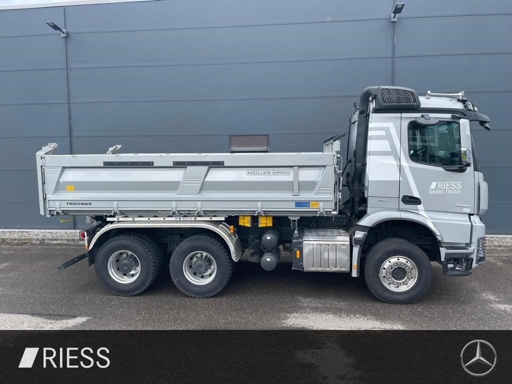 Mercedes-Benz Arocs 2653 K 6x4 - Camião basculante: foto 3 Mercedes-Benz Arocs 2653 K 6x4 - Camião basculante: foto 3