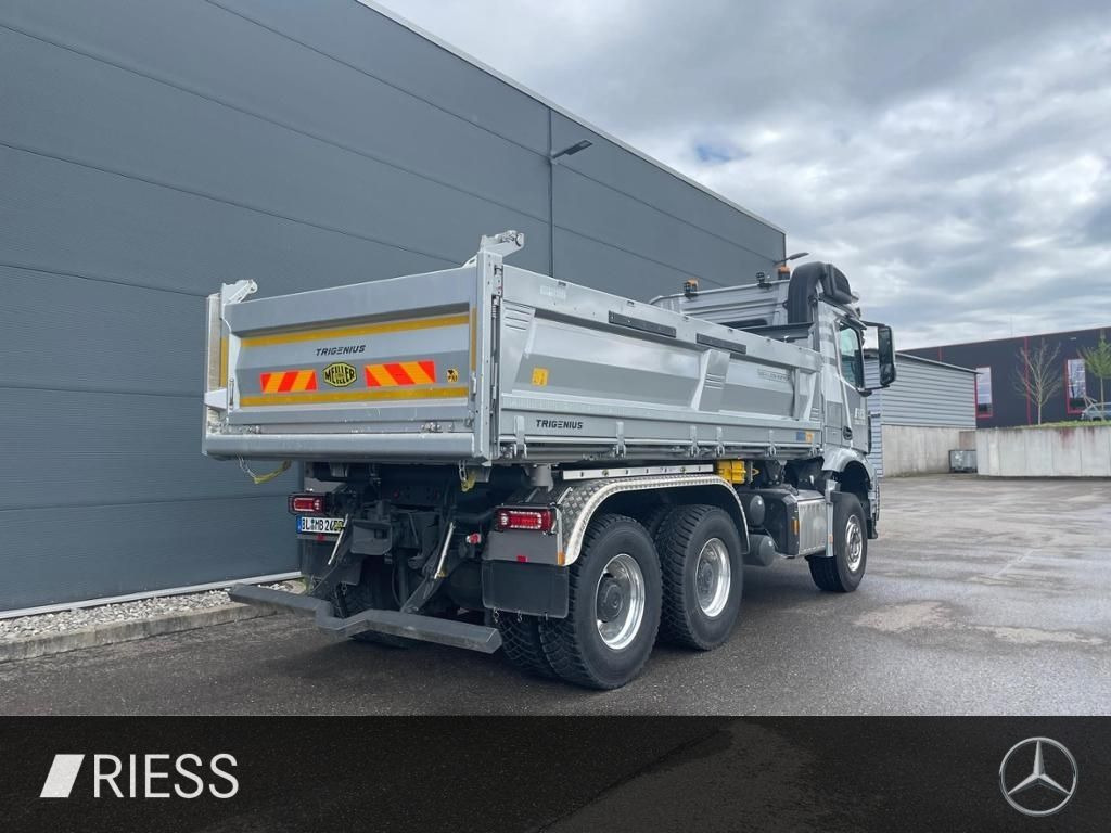 Mercedes-Benz Arocs 2653 K 6x4 - Camião basculante: foto 4 Mercedes-Benz Arocs 2653 K 6x4 - Camião basculante: foto 4