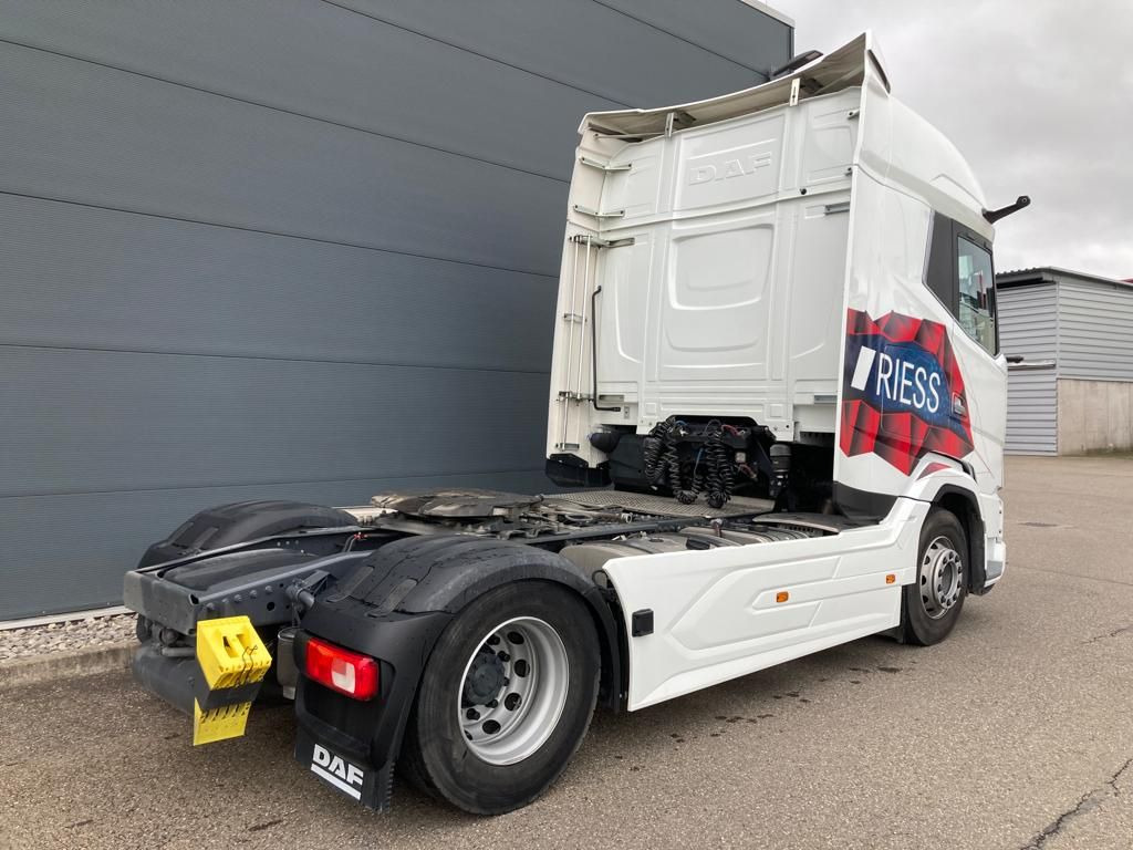 DAF XG 480 FT LED Intarder Kamera Hydraulik DAF XG 480 FT LED Intarder Kamera Hydraulik - Tractor: foto 3 DAF XG 480 FT LED Intarder Kamera Hydraulik DAF XG 480 FT LED Intarder Kamera Hydraulik - Tractor: foto 3