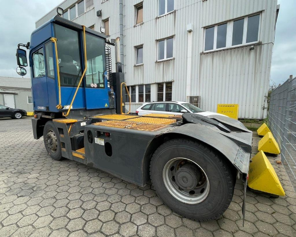 Kalmar T2 - Tractor de terminal: foto 5 Kalmar T2 - Tractor de terminal: foto 5