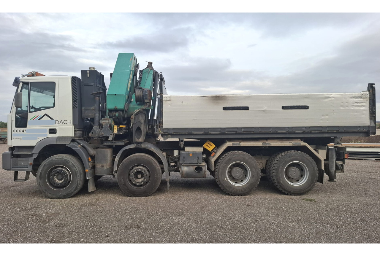 IVECO 480 EUROTRAKKER 8x4/TÜV/Palfinger PK 44002 G/MEILLER - Camião basculante, Camião grua: foto 1 IVECO 480 EUROTRAKKER 8x4/TÜV/Palfinger PK 44002 G/MEILLER - Camião basculante, Camião grua: foto 1