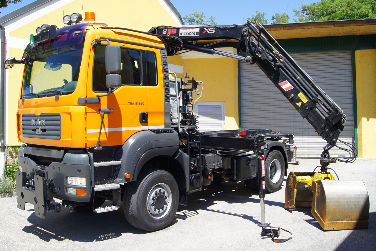 MAN TGA 18.360 BL 4x4/Euro4/TÜV/HIAB 111 korbfähig/MULTILIFT/Winterdienst - Camião com sistema de cabo, Camião grua: foto 2 MAN TGA 18.360 BL 4x4/Euro4/TÜV/HIAB 111 korbfähig/MULTILIFT/Winterdienst - Camião com sistema de cabo, Camião grua: foto 2
