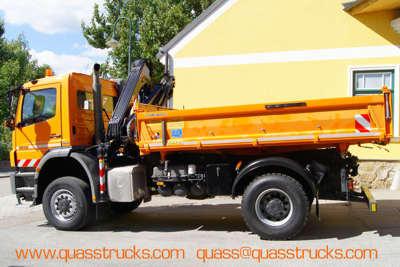 MERCEDES-BENZ AXOR 1833 4x4/TÜV/Eur4/HIAB 088/MEILLER/Winterdienst/Salzstreuer - Camião basculante, Camião grua: foto 3 MERCEDES-BENZ AXOR 1833 4x4/TÜV/Eur4/HIAB 088/MEILLER/Winterdienst/Salzstreuer - Camião basculante, Camião grua: foto 3