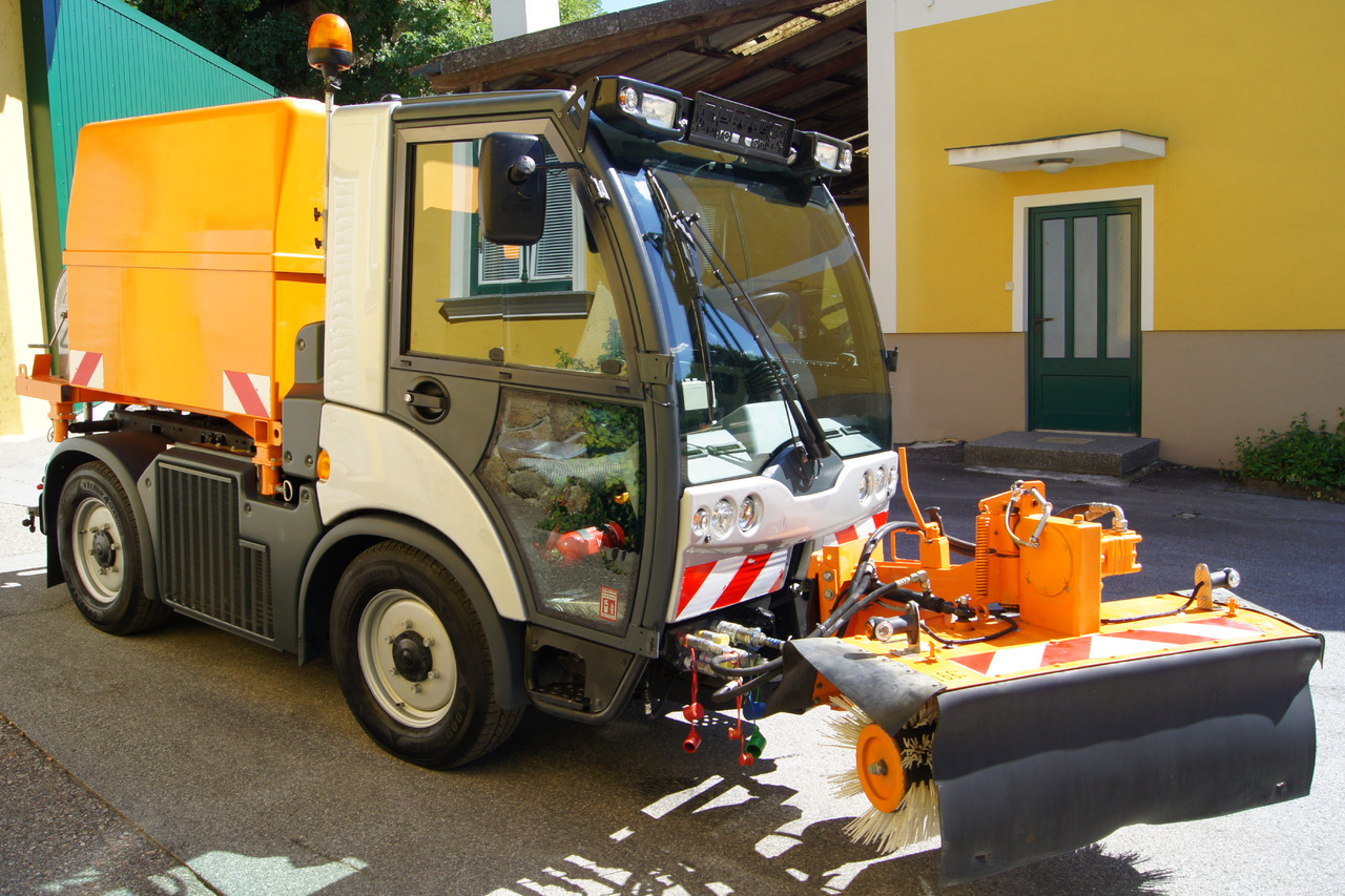 MULTICAR TREMO X56 Carrier CS/4x4/Euro 5/Besen/Wasserfass - Varredora urbana: foto 5 MULTICAR TREMO X56 Carrier CS/4x4/Euro 5/Besen/Wasserfass - Varredora urbana: foto 5
