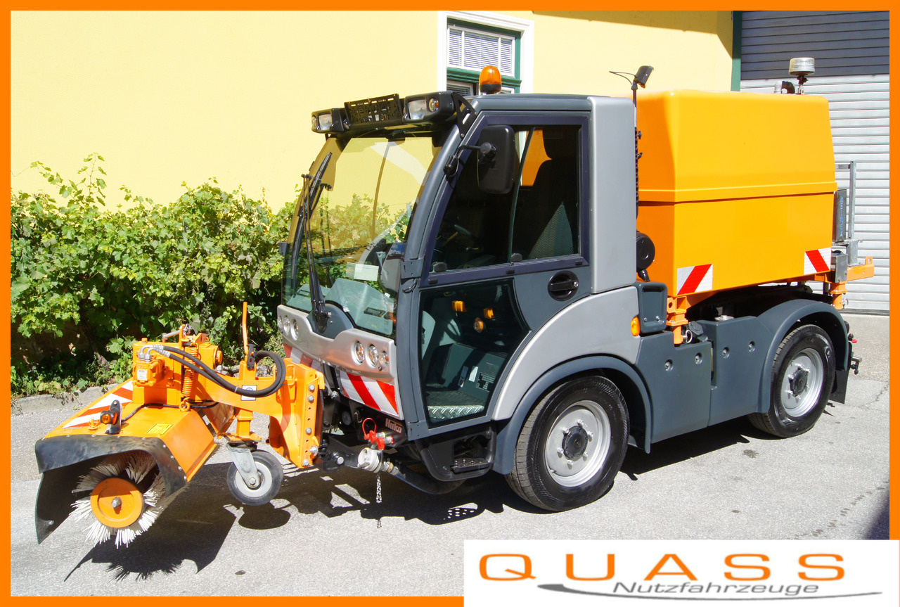 MULTICAR TREMO X56 Carrier CS/4x4/Euro 5/Besen/Wasserfass - Veículo limpa-neves: foto 1 MULTICAR TREMO X56 Carrier CS/4x4/Euro 5/Besen/Wasserfass - Veículo limpa-neves: foto 1