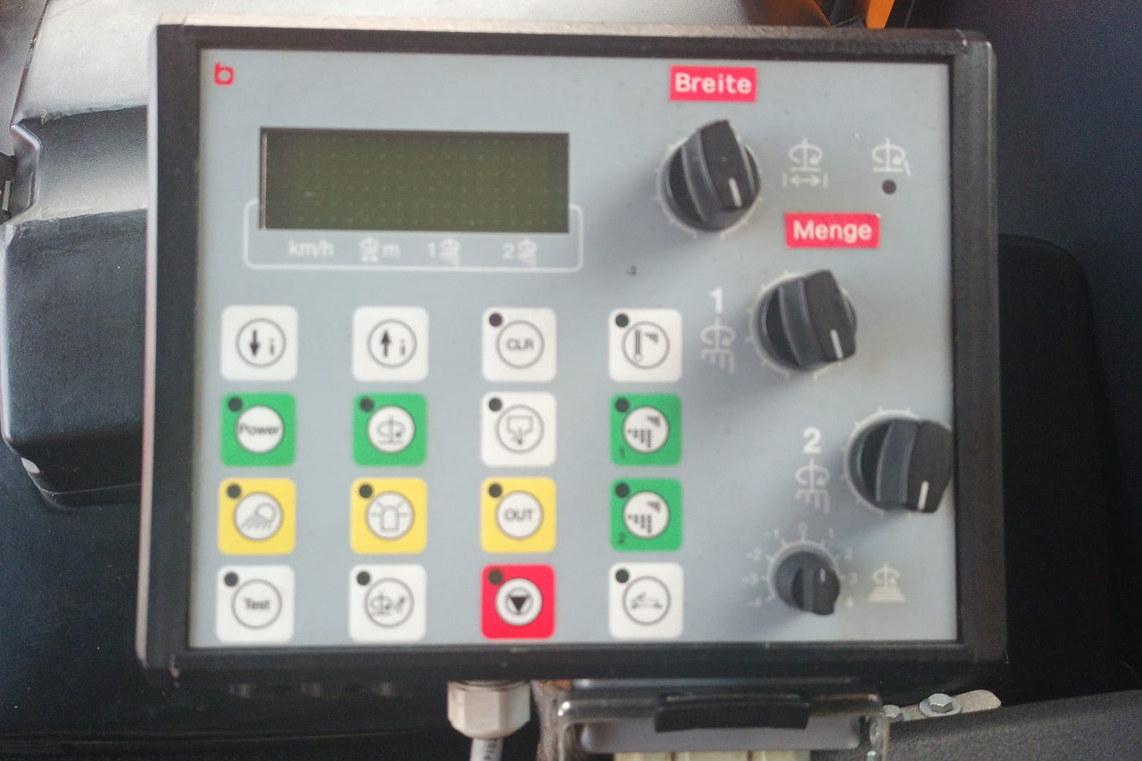 SPRINGER AS 280/Unimog U400 U500/4m³ Feuchtsalzstreuer/Salzstreuer/Streuer - Espalhador de areia/ Sal: foto 4 SPRINGER AS 280/Unimog U400 U500/4m³ Feuchtsalzstreuer/Salzstreuer/Streuer - Espalhador de areia/ Sal: foto 4