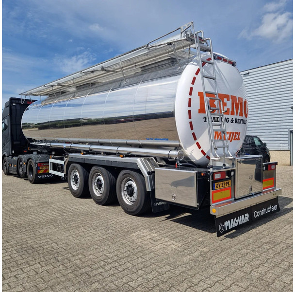 Magyar 36000 liter 1 kamer levensmiddelen tankoplegger TE HUUR / TE KOOP - Semirreboque tanque: foto 5 Magyar 36000 liter 1 kamer levensmiddelen tankoplegger TE HUUR / TE KOOP - Semirreboque tanque: foto 5