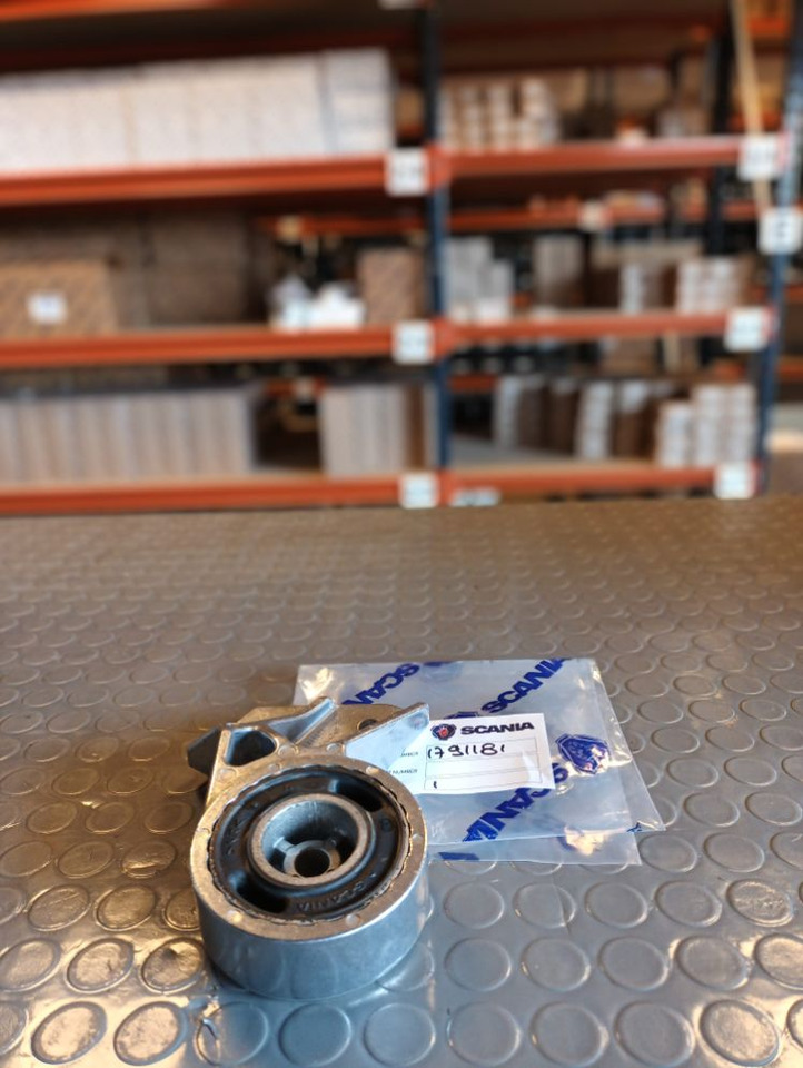 SCANIA FASTENER RH - 1791181 - Radiador por Camião: foto 1 SCANIA FASTENER RH - 1791181 - Radiador por Camião: foto 1