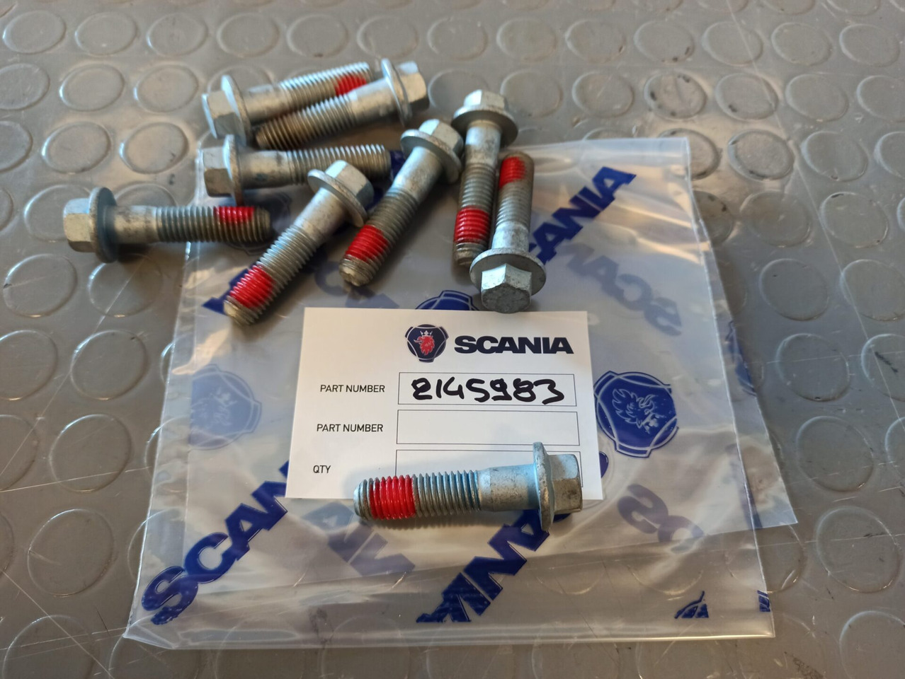 SCANIA FLANGE SCREW - 2145983 - Eixo e peças por Camião: foto 1 SCANIA FLANGE SCREW - 2145983 - Eixo e peças por Camião: foto 1