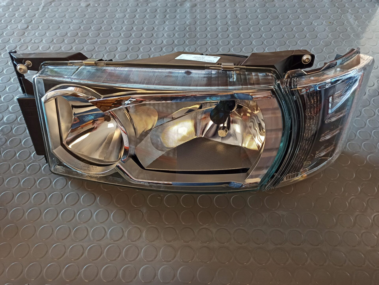SCANIA HEADLAMP XENON LH V8 2416105 - Farol dianteira por Camião: foto 1 SCANIA HEADLAMP XENON LH V8 2416105 - Farol dianteira por Camião: foto 1