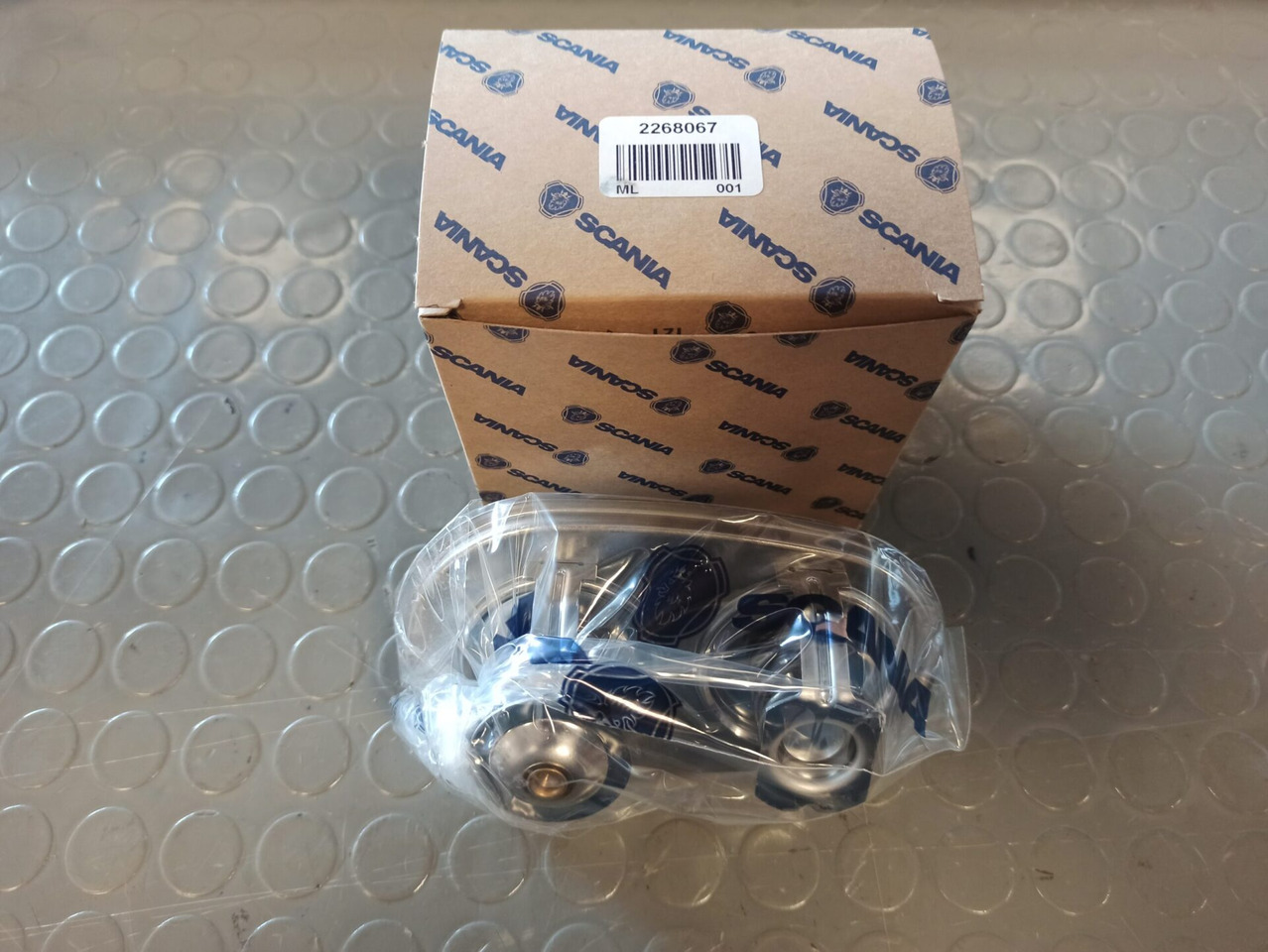 SCANIA THERMOSTAT 2268067 - Termóstato por Camião: foto 1 SCANIA THERMOSTAT 2268067 - Termóstato por Camião: foto 1