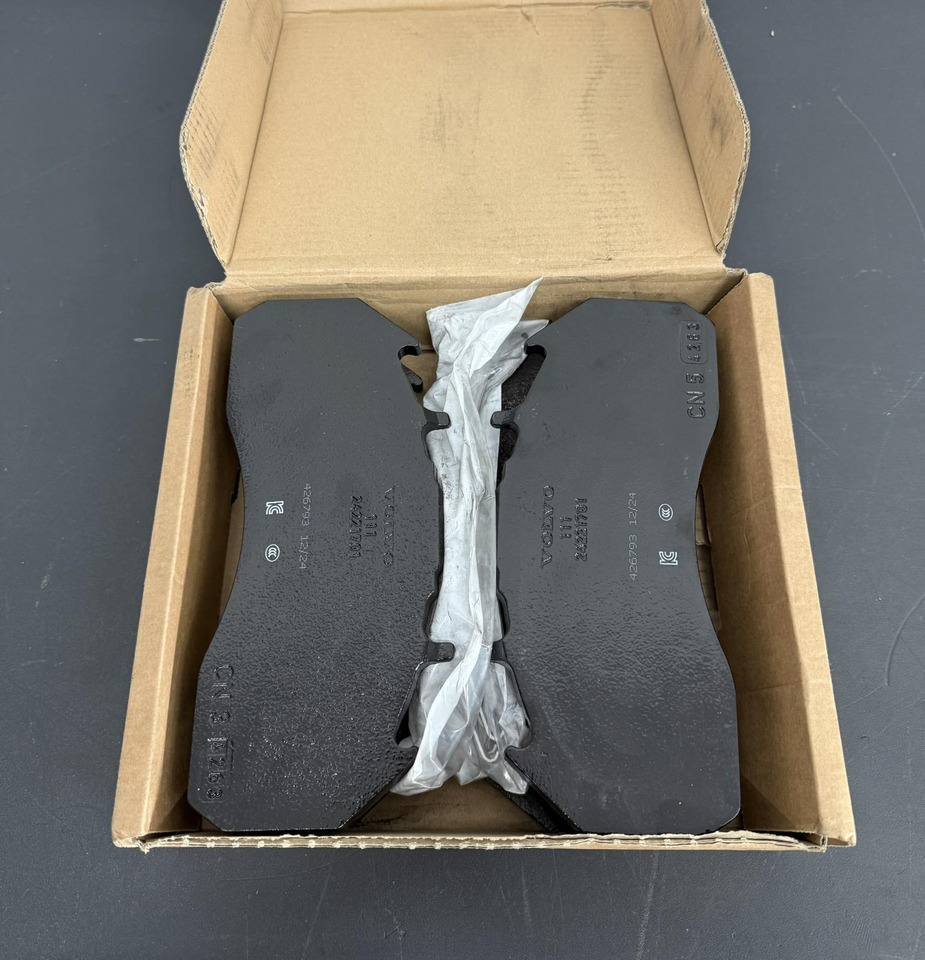 VOLVO BRAKE PAD KIT 24226156 - Pastilhas de freio por Camião: foto 2 VOLVO BRAKE PAD KIT 24226156 - Pastilhas de freio por Camião: foto 2