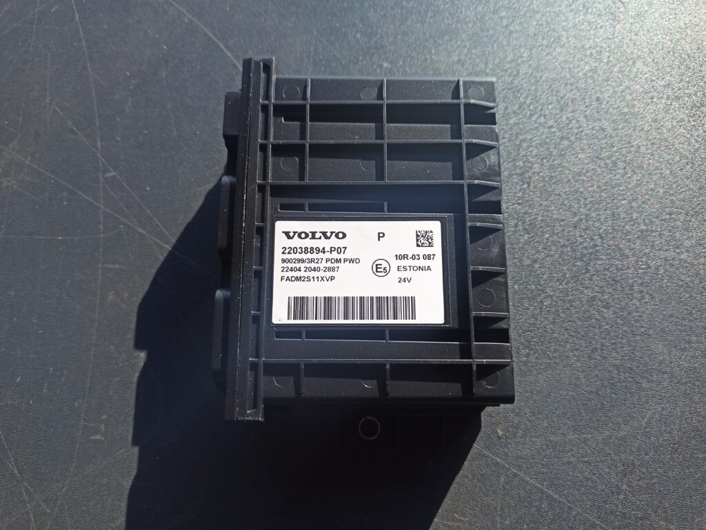 VOLVO PDM CONTROL UNIT 22038894 - Centralina electrónica por Camião: foto 2 VOLVO PDM CONTROL UNIT 22038894 - Centralina electrónica por Camião: foto 2