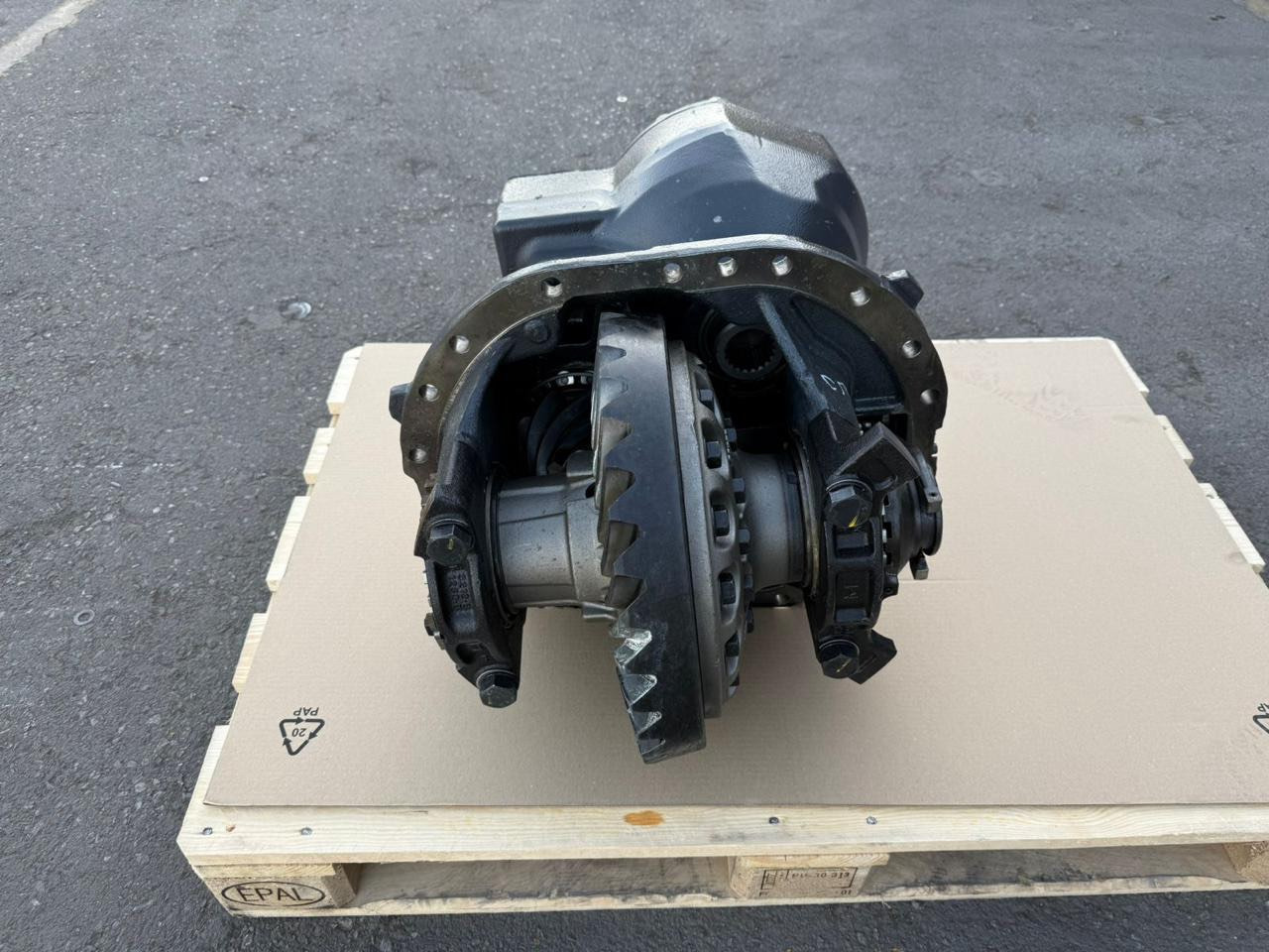 VOLVO Power Drive Diff group 20545464 - Eixo e peças por Camião: foto 1 VOLVO Power Drive Diff group 20545464 - Eixo e peças por Camião: foto 1