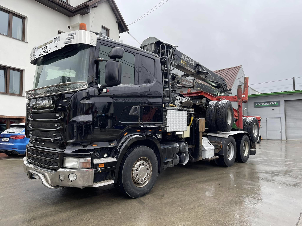 SCANIA R620 V8 - Camião de transporte de madeira: foto 2 SCANIA R620 V8 - Camião de transporte de madeira: foto 2