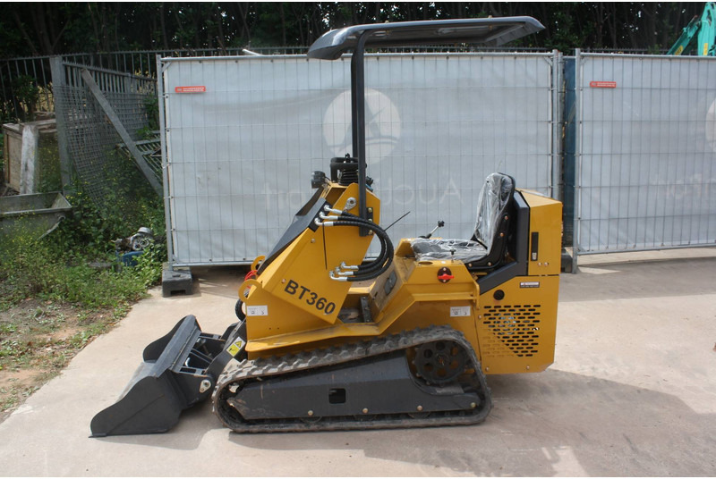 BISON BT360 - Pá carregadoras de rastos: foto 2 BISON BT360 - Pá carregadoras de rastos: foto 2