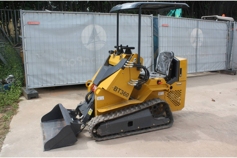 BISON BT360 - Pá carregadoras de rastos: foto 1 BISON BT360 - Pá carregadoras de rastos: foto 1