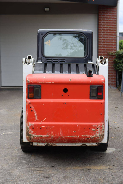 Bobcat S130 - Pá carregadora de rodas: foto 5 Bobcat S130 - Pá carregadora de rodas: foto 5