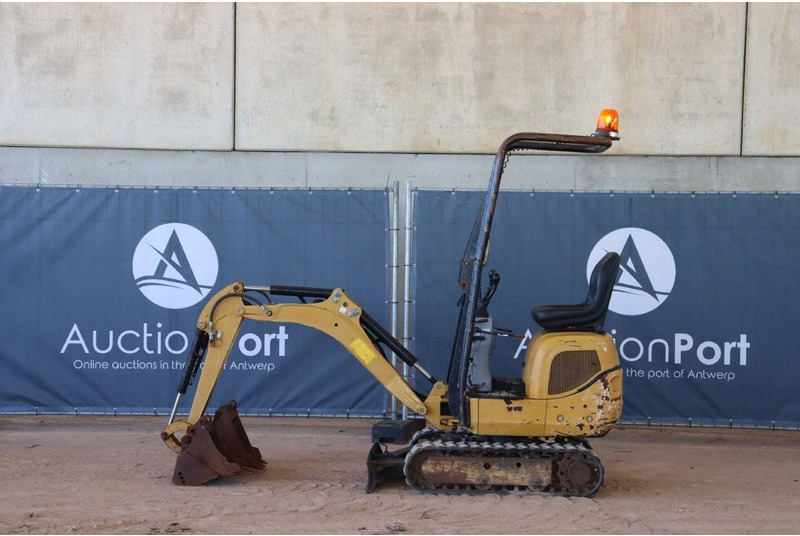 Caterpillar 300.9D - Mini escavadeira: foto 2 Caterpillar 300.9D - Mini escavadeira: foto 2