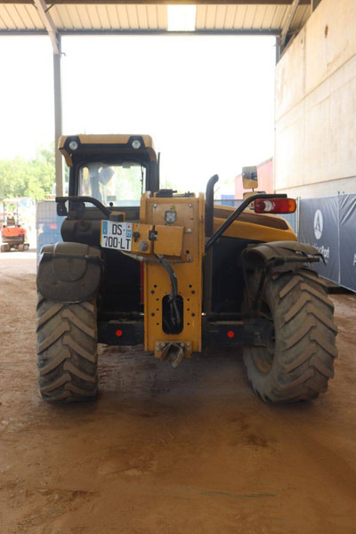 Caterpillar TH337C - Empilhador telescópico: foto 5 Caterpillar TH337C - Empilhador telescópico: foto 5