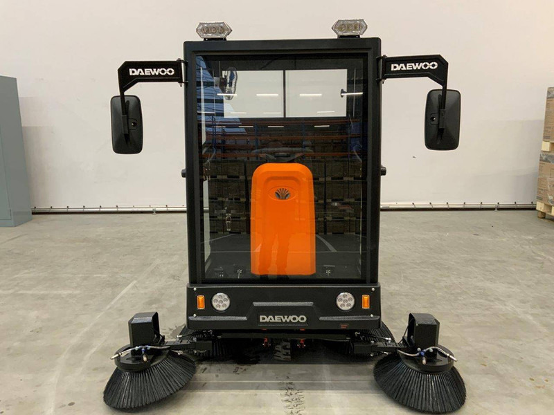 Daewoo DAS100 - Varredora urbana: foto 4 Daewoo DAS100 - Varredora urbana: foto 4