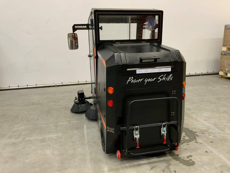 Daewoo DAS100 - Varredora urbana: foto 5 Daewoo DAS100 - Varredora urbana: foto 5